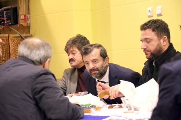 BAŞKAN IŞIK GÜNE ESNAFLARLA BAŞLIYOR fotoğraf 6