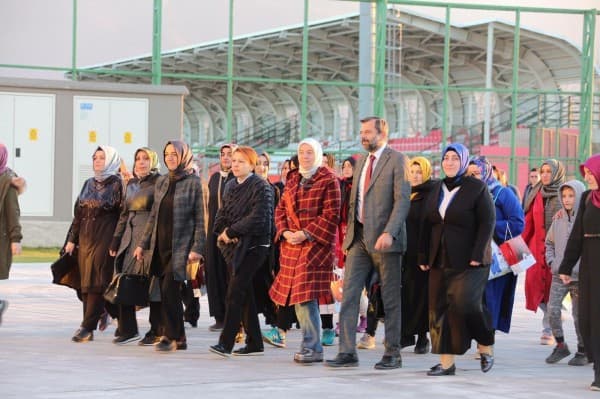 GÜRSULU KADINLARLA BEŞ ÇAYI fotoğraf 9