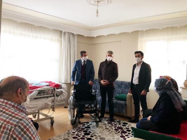 BAŞKAN MUSTAFA IŞIK :ENGELLERİ BİRLİKTE AŞMAK İÇİN BİZ HEP ONLARLAYIZ fotoğraf 3
