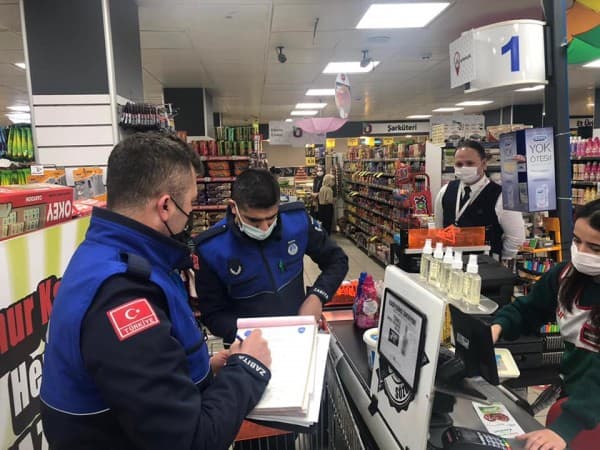 GÜRSU’DAKİ MARKETLERDE FAHİŞ FİYATLARA DENETİMİ fotoğraf 2