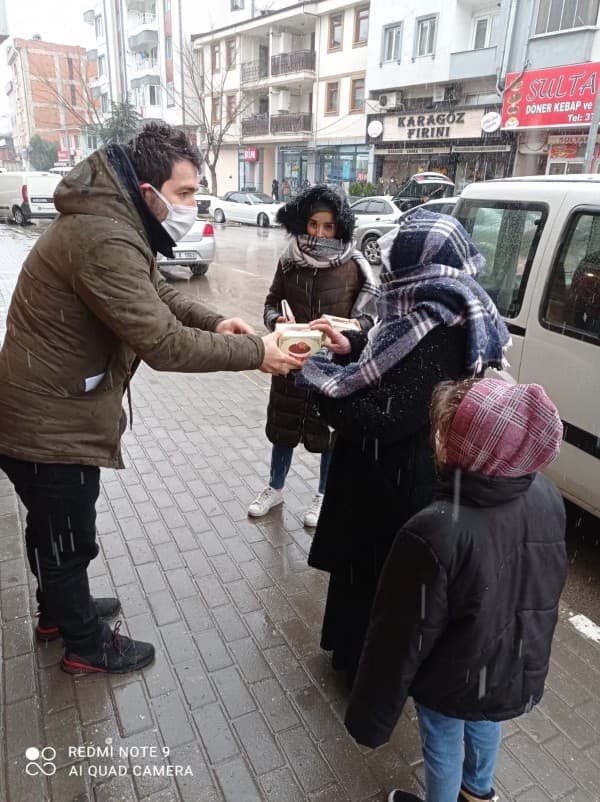 SEVGİLİLER GÜNÜ’NE GÜRSU’DA TATLI KUTLAMA fotoğraf 6