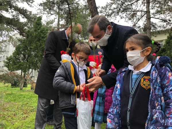 BAŞKAN MUSTAFA IŞIK : “TÜM ÇOCUKLARIMIZIN BİR ORMAN GİBİ YEŞERMELERİNİ DİLERİM” fotoğraf 4