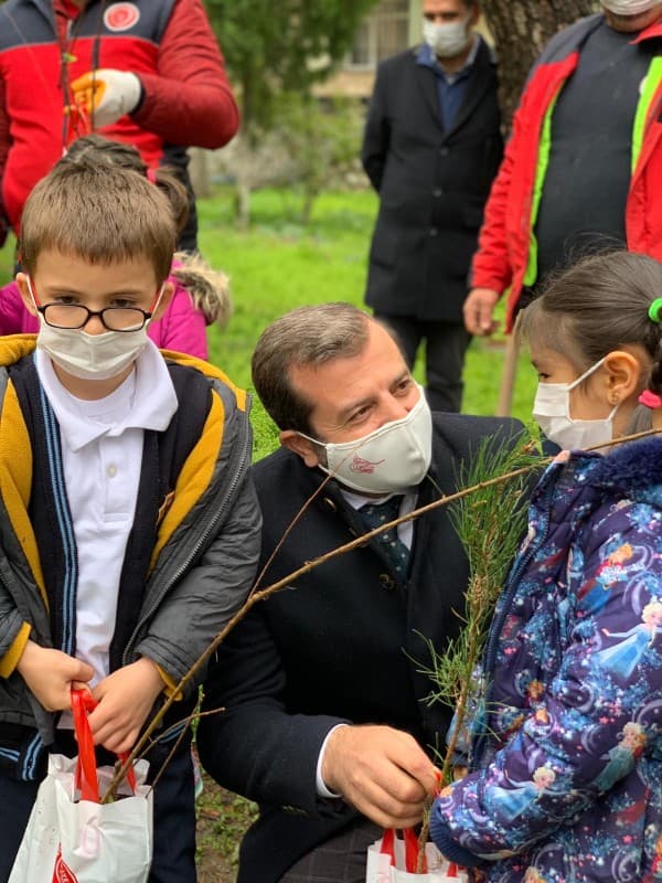 BAŞKAN MUSTAFA IŞIK : “TÜM ÇOCUKLARIMIZIN BİR ORMAN GİBİ YEŞERMELERİNİ DİLERİM” fotoğraf 5