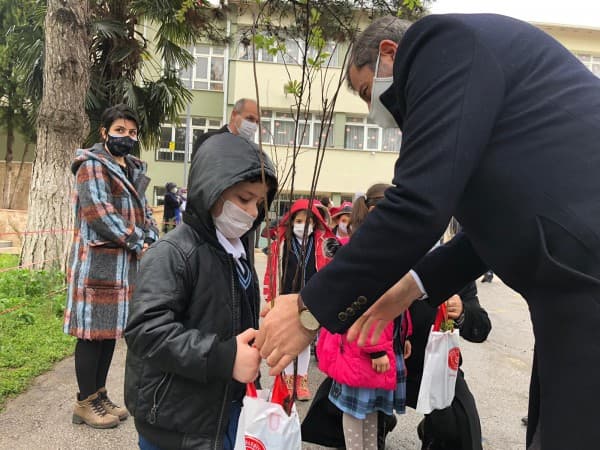 BAŞKAN MUSTAFA IŞIK : “TÜM ÇOCUKLARIMIZIN BİR ORMAN GİBİ YEŞERMELERİNİ DİLERİM” fotoğraf 8