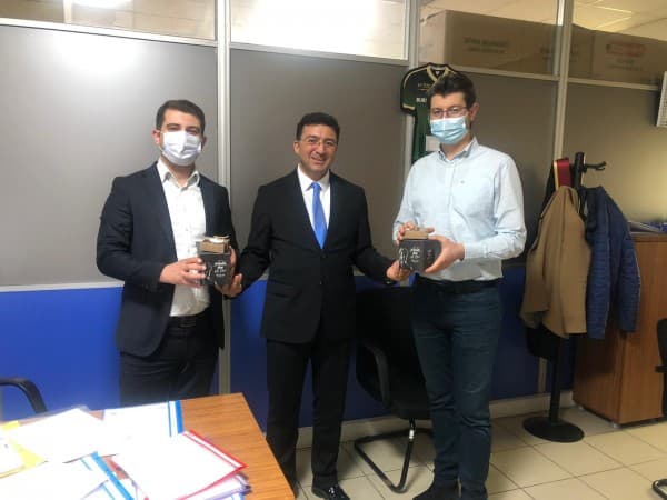 GÜRSU BELEDİYESİ’NDEN AVUKATLARA 40 YILLIK HATIR HEDİYESİ fotoğraf 2