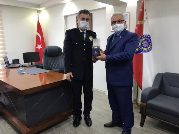 GÜRSU’LU POLİSLERİN GÜNÜ, TEK TEK İSİMLERİYLE KUTLANDI fotoğraf 2