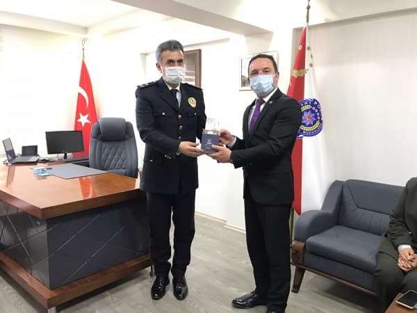 GÜRSU’LU POLİSLERİN GÜNÜ, TEK TEK İSİMLERİYLE KUTLANDI fotoğraf 4