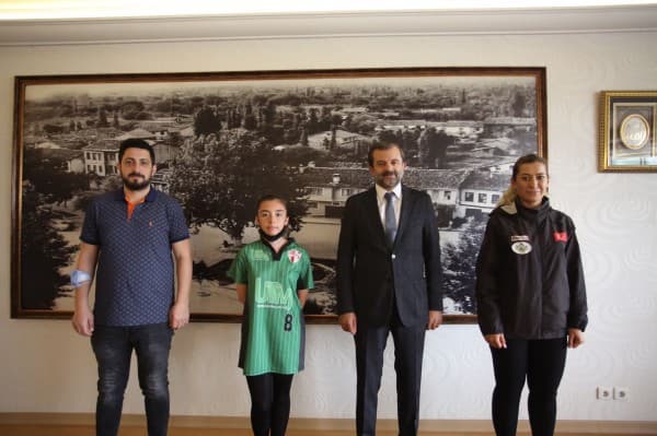IŞIK’TAN GÜRSU BELEDİYESPORA TAM DESTEK fotoğraf 2