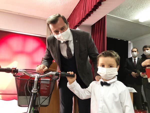 İSTİKLAL MARŞI GÜZEL OKUMA YARIŞMASI fotoğraf 3