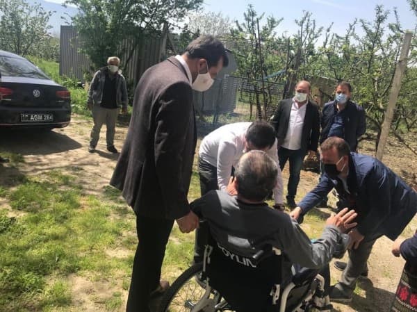 AKÜLÜ SANDALYE YARDIMI fotoğraf 2