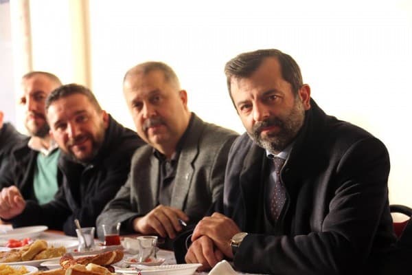 BAŞKAN IŞIK SABAHLARI ESNAFLARLA BULUŞUYOR fotoğraf 1