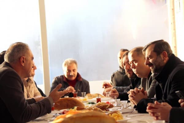 BAŞKAN IŞIK SABAHLARI ESNAFLARLA BULUŞUYOR fotoğraf 7