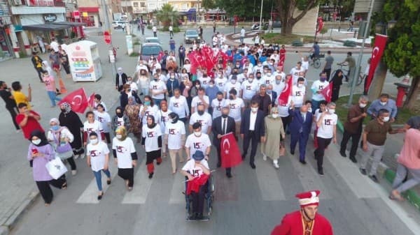 BAŞKAN MUSTAFA IŞIK : “BAĞIMSIZLIK MEŞALEMİZİ SÖNDÜRMEYE KİMSENİN GÜCÜ YETEMEYECEKTİR” fotoğraf 1