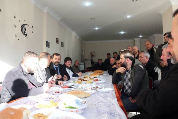 BAŞKAN IŞIK SABAHLARI ESNAFLARLA BULUŞUYOR fotoğraf 15