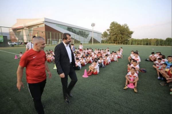 GELECEĞİN FUTBOL YILDIZLARI MEZUN OLDULAR fotoğraf 2