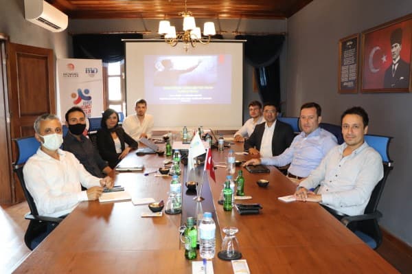 BURSA GİRİŞİMCİ GENÇLİK OFİSİ PROJESİNDE FİNAL HEYECANI fotoğraf 1