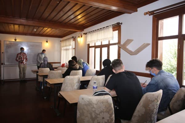 GÜRSU MİLLET KIRAATHANESİ HİZMETTE fotoğraf 2
