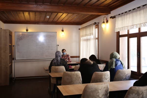 GÜRSU MİLLET KIRAATHANESİ HİZMETTE fotoğraf 4