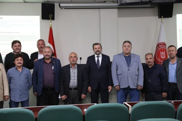 GÜRSULU MUHTARLAR KAÇAK YAPILAŞMAYLA İLGİLİ BİLGİLENDİRİLDİ fotoğraf 11