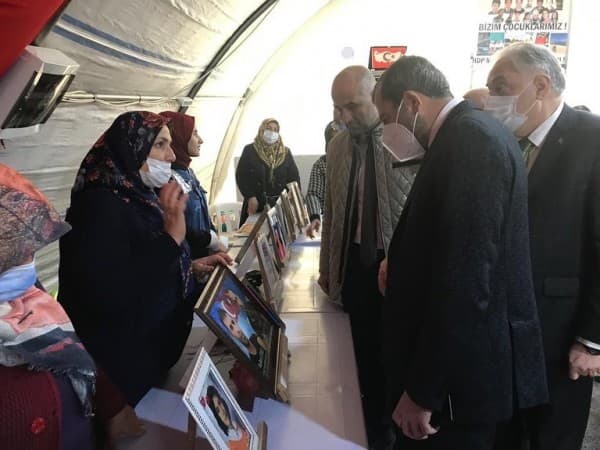 IŞIK’TAN DİYARBAKIR ANNELERİNE ANLAMLI DESTEK fotoğraf 3