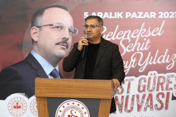 GELENEKSEL ŞEHİT CÜNEYT YILDIZ GÜREŞ TURNUVASI GERÇEKLEŞTİ fotoğraf 8