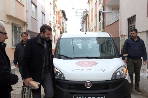 GÜRSU BELEDİYESİ İHTİYAÇ SAHİPLERİNİN YANINDA fotoğraf 2
