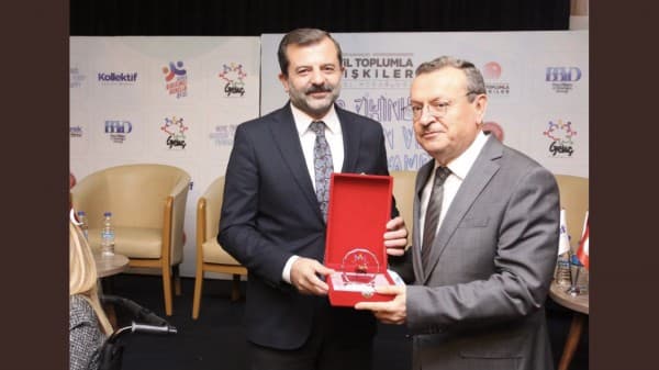 “GENÇ ZİHİNLER GELECEĞE YÖN VERENLER FİKİRLER” KAPANIŞ PROĞRAMI fotoğraf 6