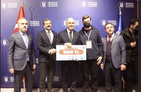 GELECEĞİN GİRİŞİMCİLERİ ÖDÜLLERİNİ BAKAN SOYLU’DAN ALDI fotoğraf 3