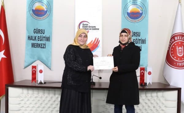 KADIN GİRİŞİMCİLER SERTİFİKALARINI ALDILAR fotoğraf 1