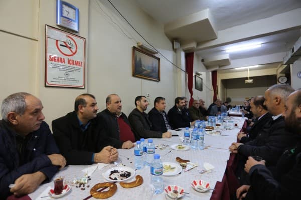 BAŞKAN IŞIK YENİDOĞAN ESNAFIYLA BULUŞTU fotoğraf 3