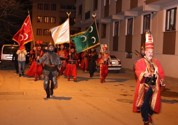GÜRSU SOKAKLARI MEHTERAN COŞKUSUYLA ISINDI fotoğraf 1