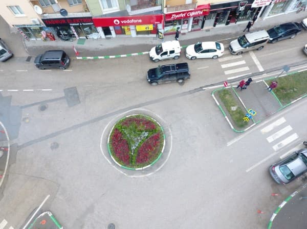 GÜRSU’DA KENT MOBİLYALARI VE YEŞİL BÜTÜNLEŞİYOR fotoğraf 2