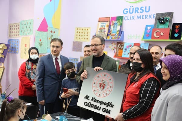 GÜRSU GENÇLİK MERKEZİ’NE COŞKULU AÇILIŞ BAŞKAN MUSTAFA IŞIK: GELECEĞİN GÜRSUSUNU OLUŞTURUYORUZ fotoğraf 9