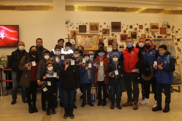 İSTİKLAL YOLU MEHMET AKİF fotoğraf 2