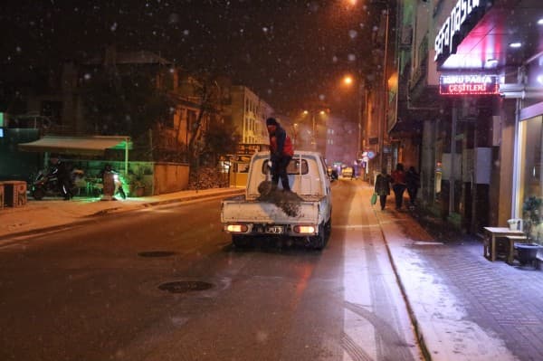KARLA MÜCADELE fotoğraf 4