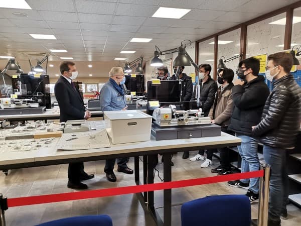 TEKNOFESTE HAZIRLANAN GÜRSULU GENÇLERE BELEDİYEDEN DESTEK fotoğraf 4