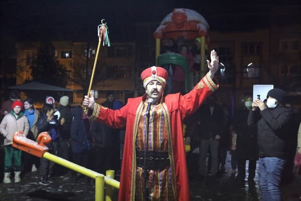 GÜRSU AYYILDIZ MEHTERAN TAKIMI’NDAN KAR SOĞUĞUNU UNUTTURAN ÇANAKKALE COŞKUSU fotoğraf 2