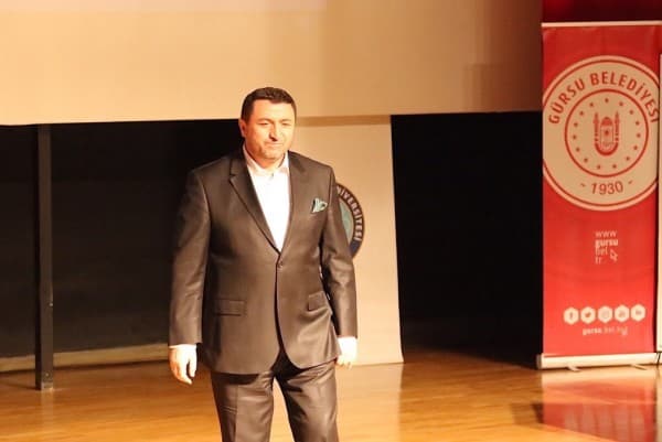 GÜRSU BELEDİYESİ, SANAYİ VE ÜNİVERSİTE İŞ BİRLİĞİYLE GENÇLERİN YOLUNU AYDINLATIYOR fotoğraf 2