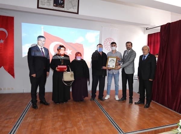 VATAN SİZE EMANET KONULU PROGRAM fotoğraf 2