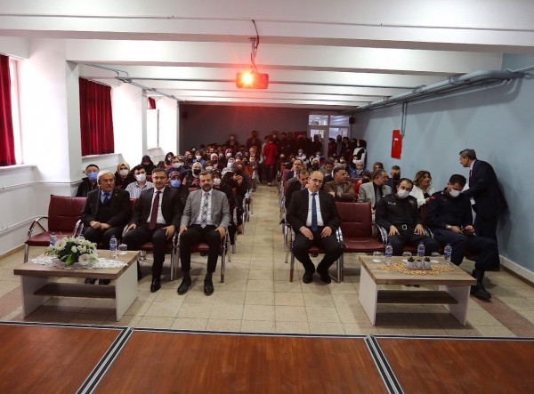 VATAN SİZE EMANET KONULU PROGRAM fotoğraf 3