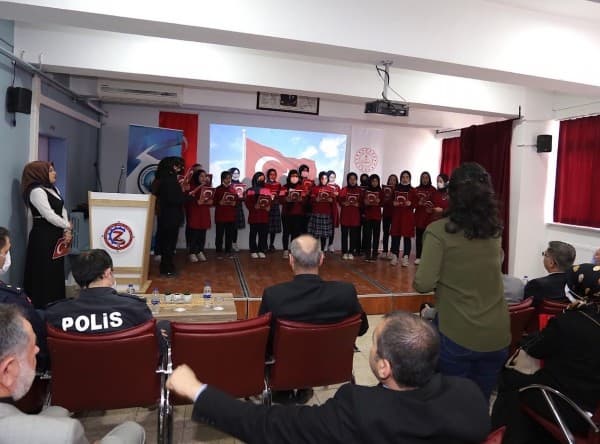 VATAN SİZE EMANET KONULU PROGRAM fotoğraf 4