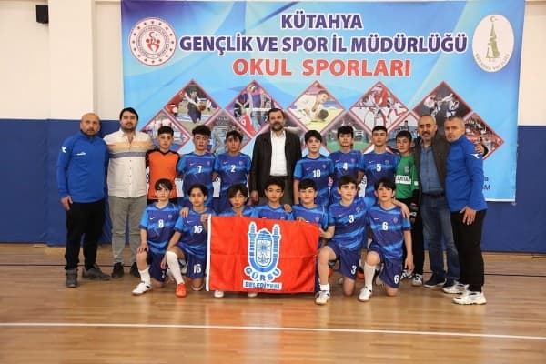 GENÇ SPORCULARIMZIN HER ZAMAN YANINDAYIZ fotoğraf 1