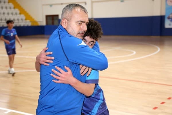 GENÇ SPORCULARIMZIN HER ZAMAN YANINDAYIZ fotoğraf 10