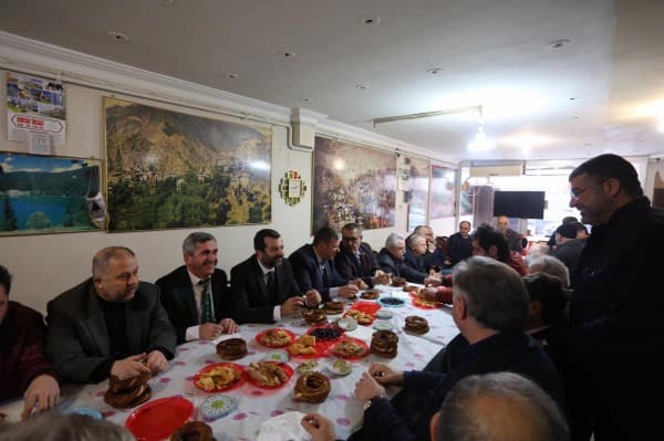 GÜRSU’DA SABAH SOHBETLERİNDE ESNAF BULUŞMALARI fotoğraf 4