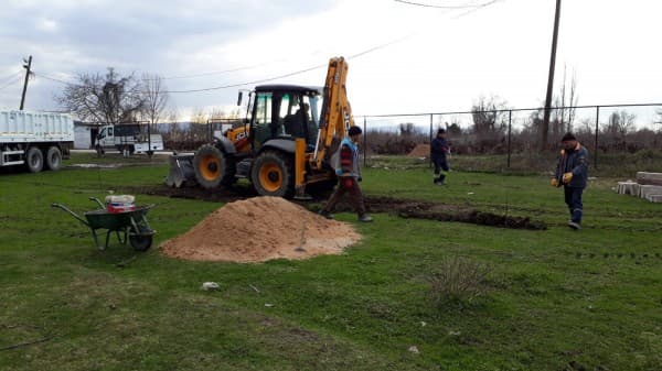GÜRSU KAZIKLI SPOR SAHASI’NDA FUTBOL ARTIK DAHA KONFORLU fotoğraf 4