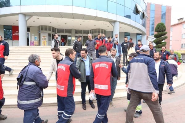 Gürsu Belediyesi, İşçilerine Çifte Bayram Yaşattı fotoğraf 8