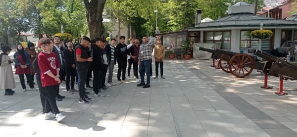 Başkan Mustafa Işık : “Bursa’mızın Köklü Tarihini Gençlerimize Tanıtıyoruz” fotoğraf 5