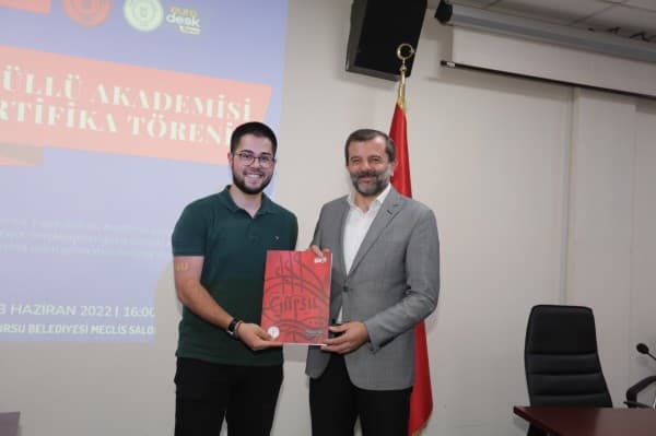 Gürsu Belediyesi Eurodesk Gönüllü Akademisi Öğrencileri Sertifikalarını Aldı fotoğraf 1