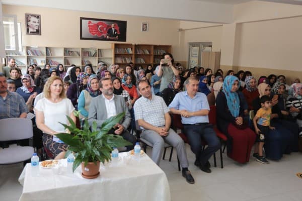 Başkan Işık, İstihdam İçin Okul Okul Geziyor fotoğraf 4