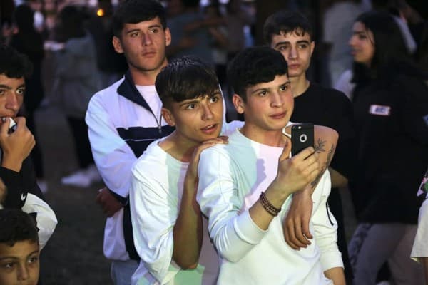 Gürsulu Gençlere T-Rap Coşkusu fotoğraf 1